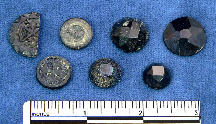 Decorative buttons from Atkinson privy