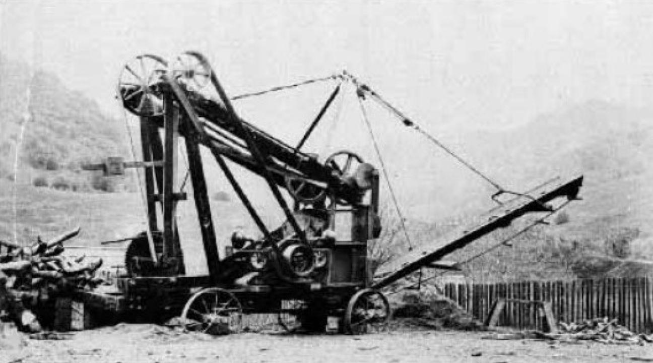 alt="Harry's Wood-cutting Machine, circa 1900"