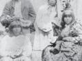 alt="A Makahmo Family, circa 1898"