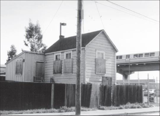 Informal Workers Cottage, 1995